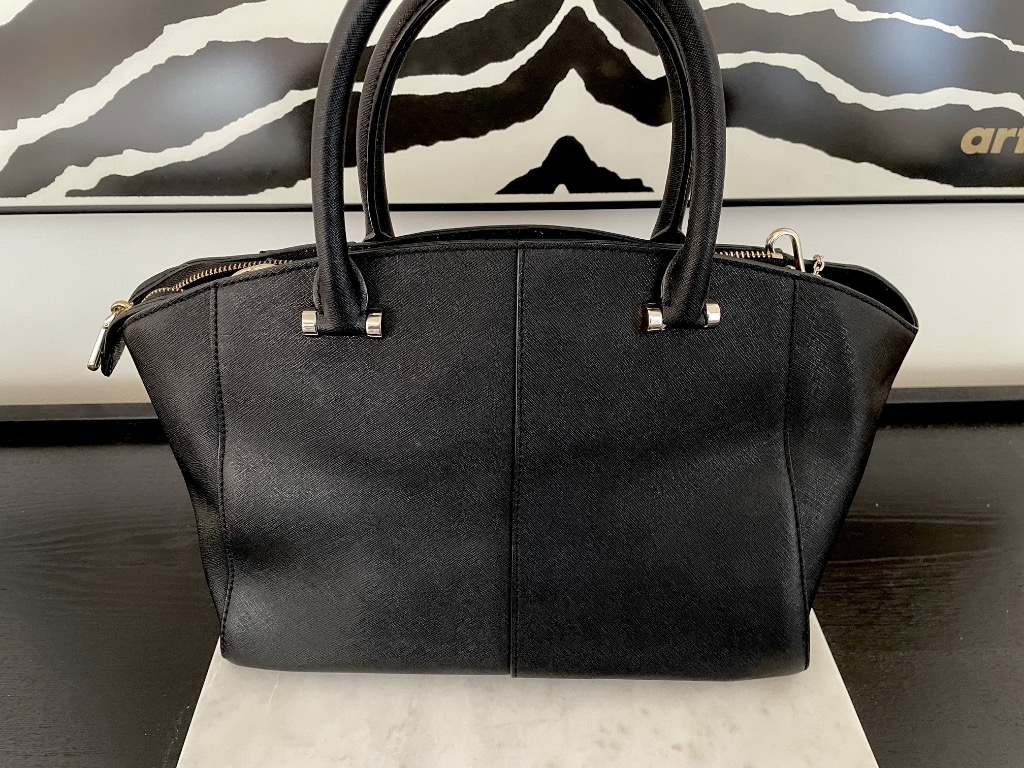 DKNY musta iso laukku 