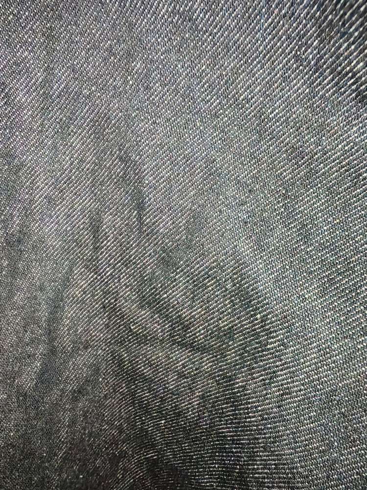 Tummansiniset leveälahkeiset farkut