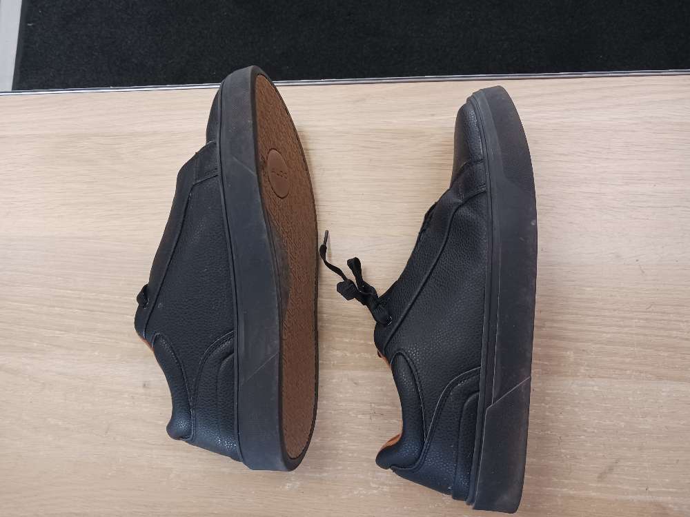 Aldo mustat tennarit 43