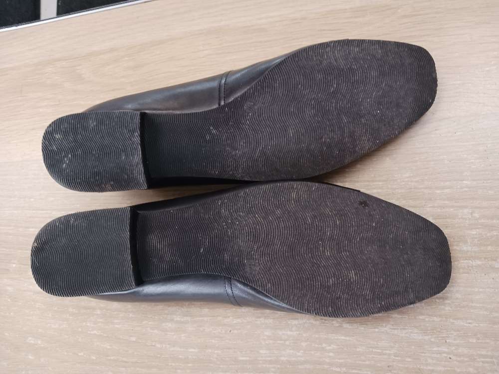 Ara mustat kengät 8,5