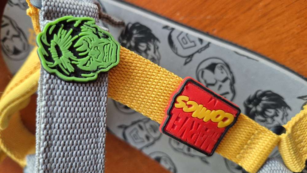 Marvel comicks sandaalit koko 39