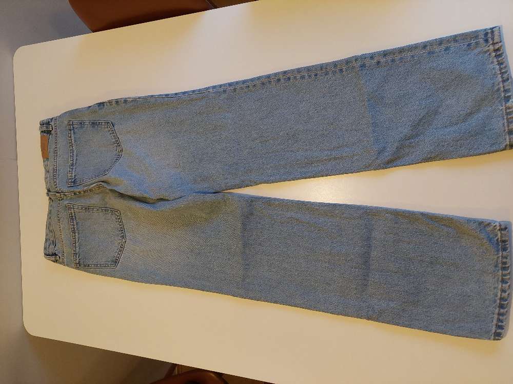 Gina tricot gallabuxur ljósbláar str 36