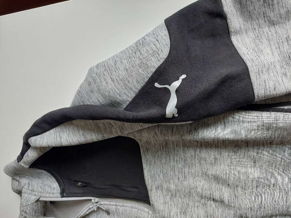 Puma peysa kk str large