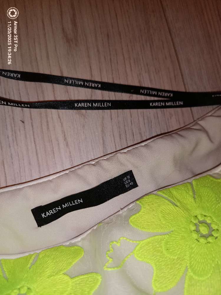 Karen Millen kjóll. US 8 EU 40