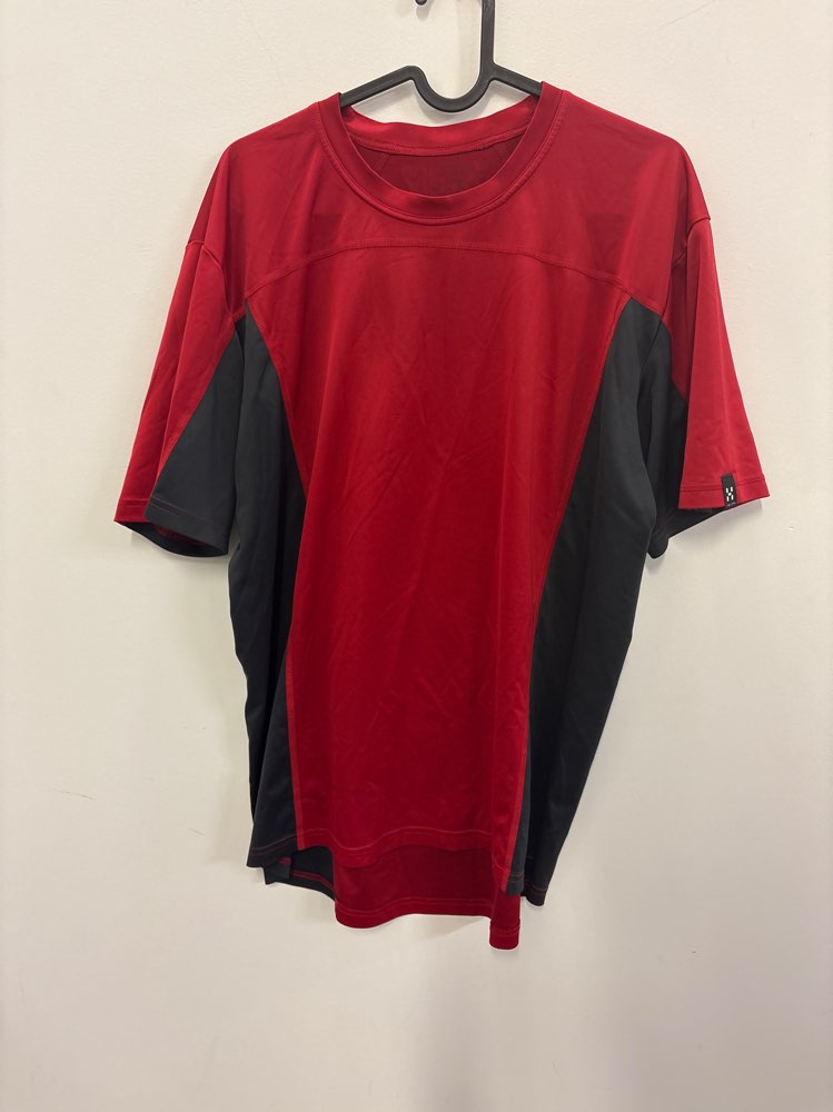 Haglöfs punaharmaa t-paita L/XL