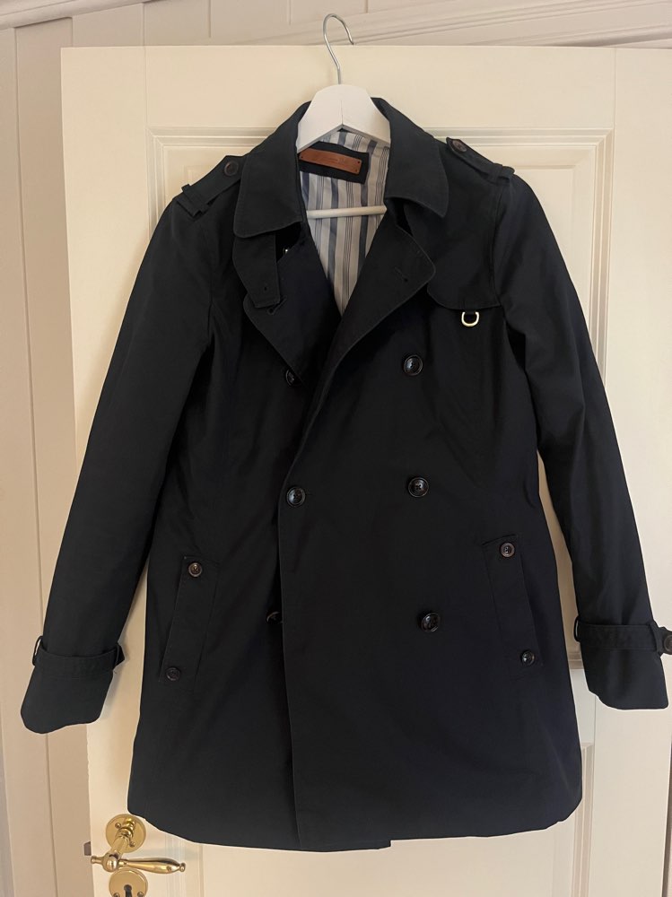 Trenchcoat fra Massimo Dutti