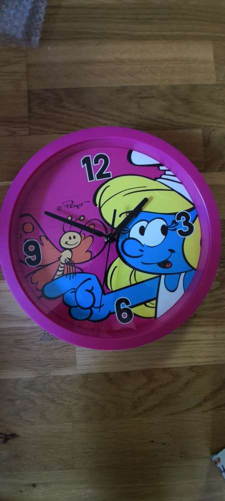 Smurffi seinäkello Ei toimi