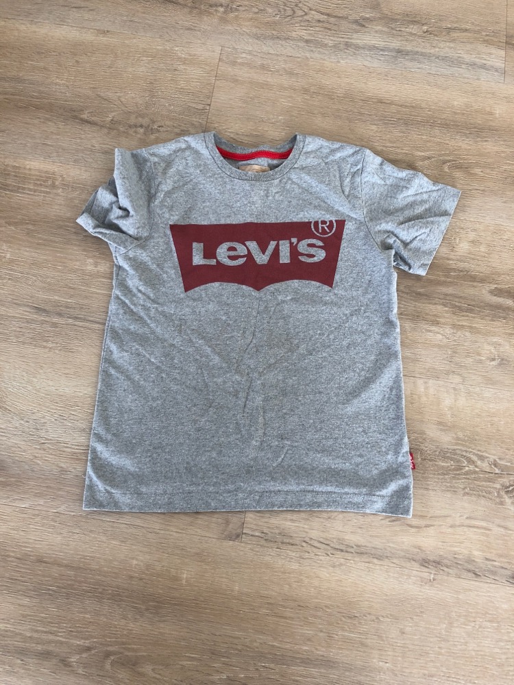 Levis t shirt grå 8a