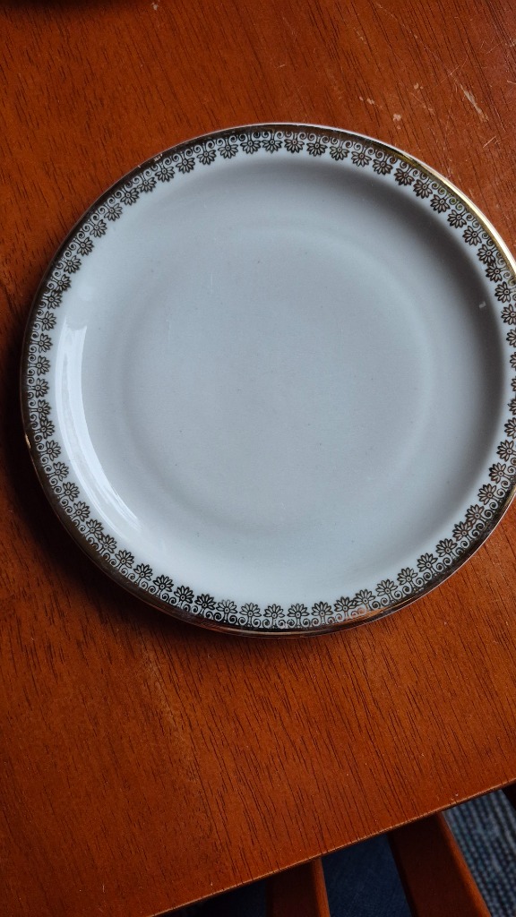 Kakkulautanen nirhama