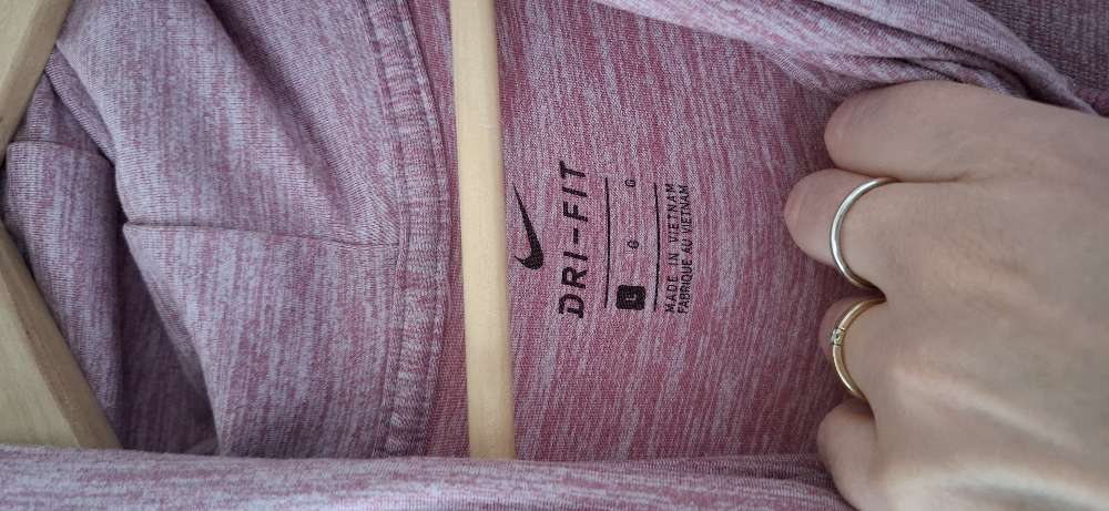 Nike st. L dry fit fjólubleik peysa