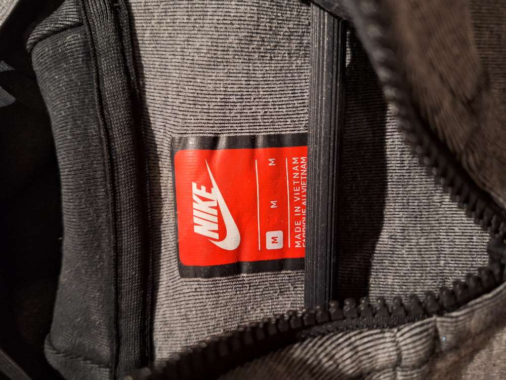 Nike rennd peysa medium 