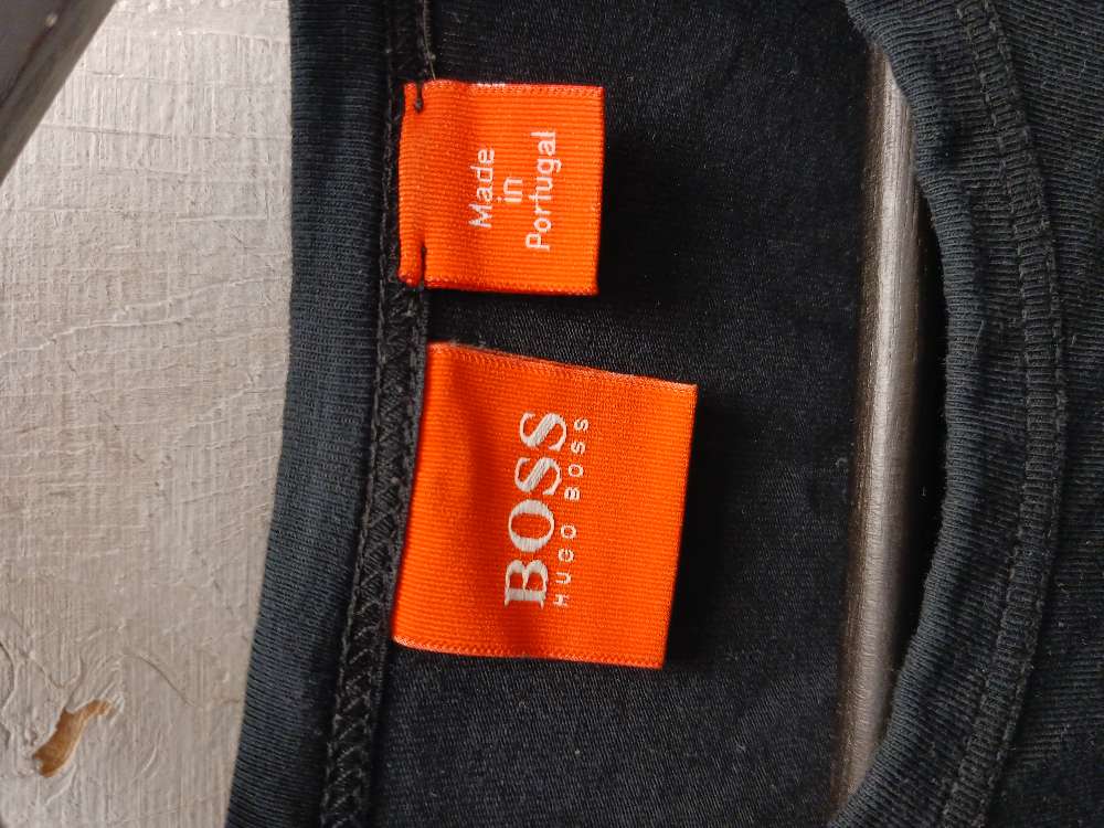 Hugo Boss musta paita M