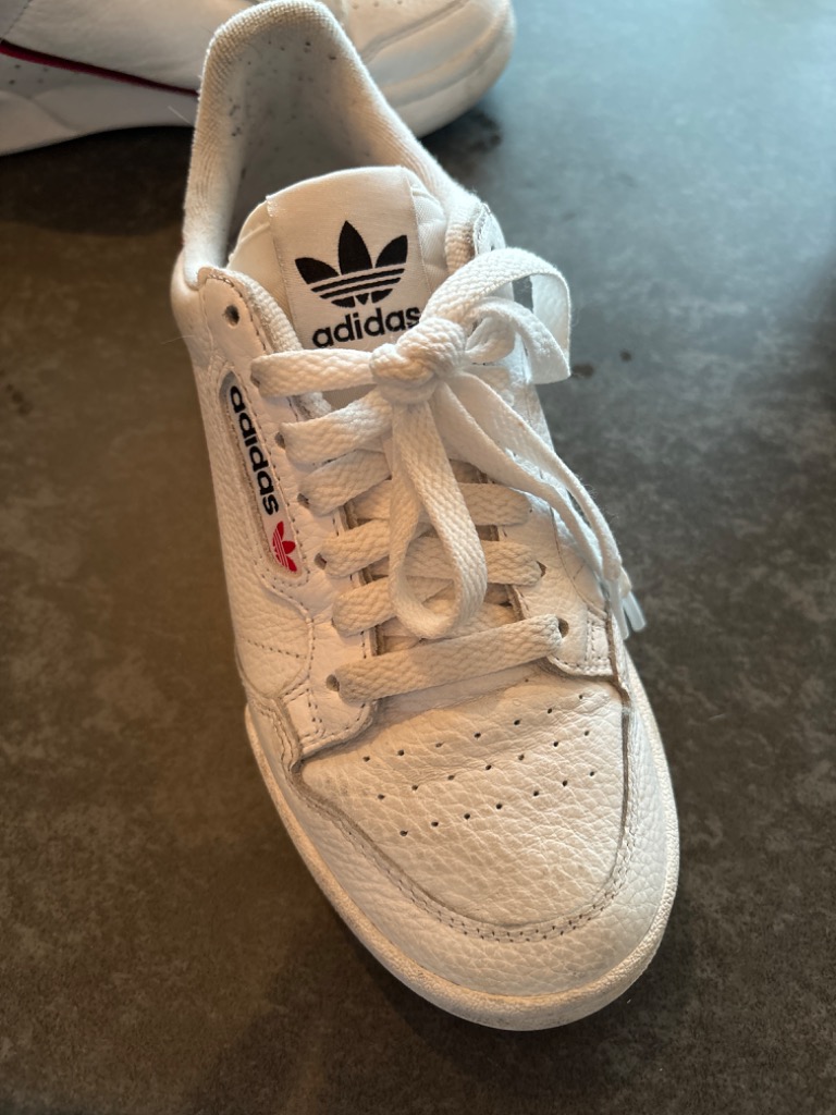 Adidas skór stærð 36