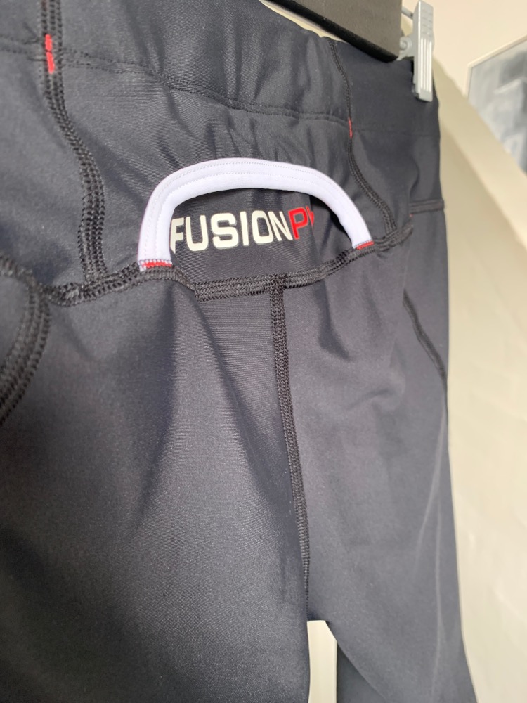 Nye Fusion bukser sort str. M