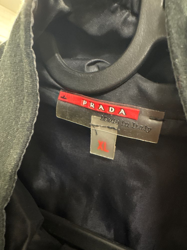 Musta Prada miesten takki XL