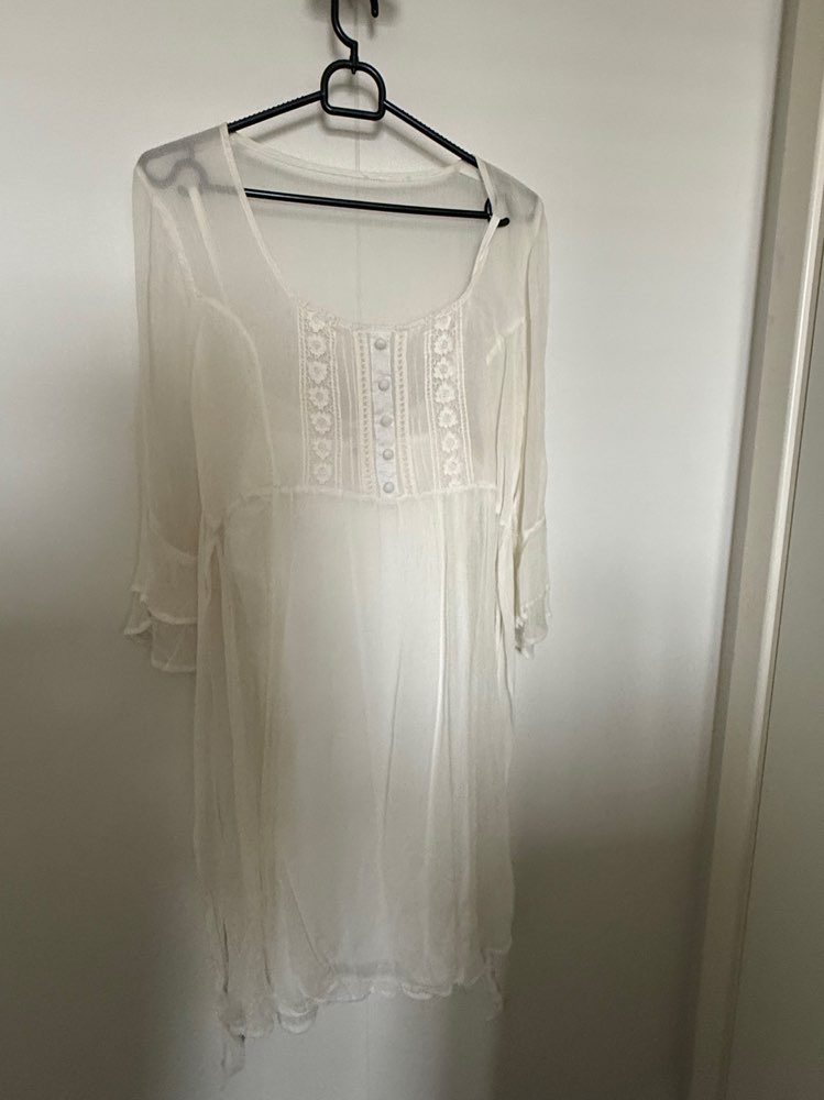 Kjóll m/undirkjól  ca L -