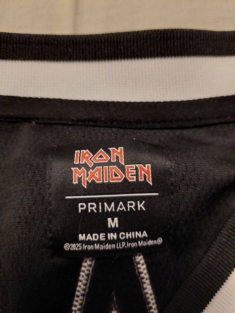 Iron Maiden bolur M