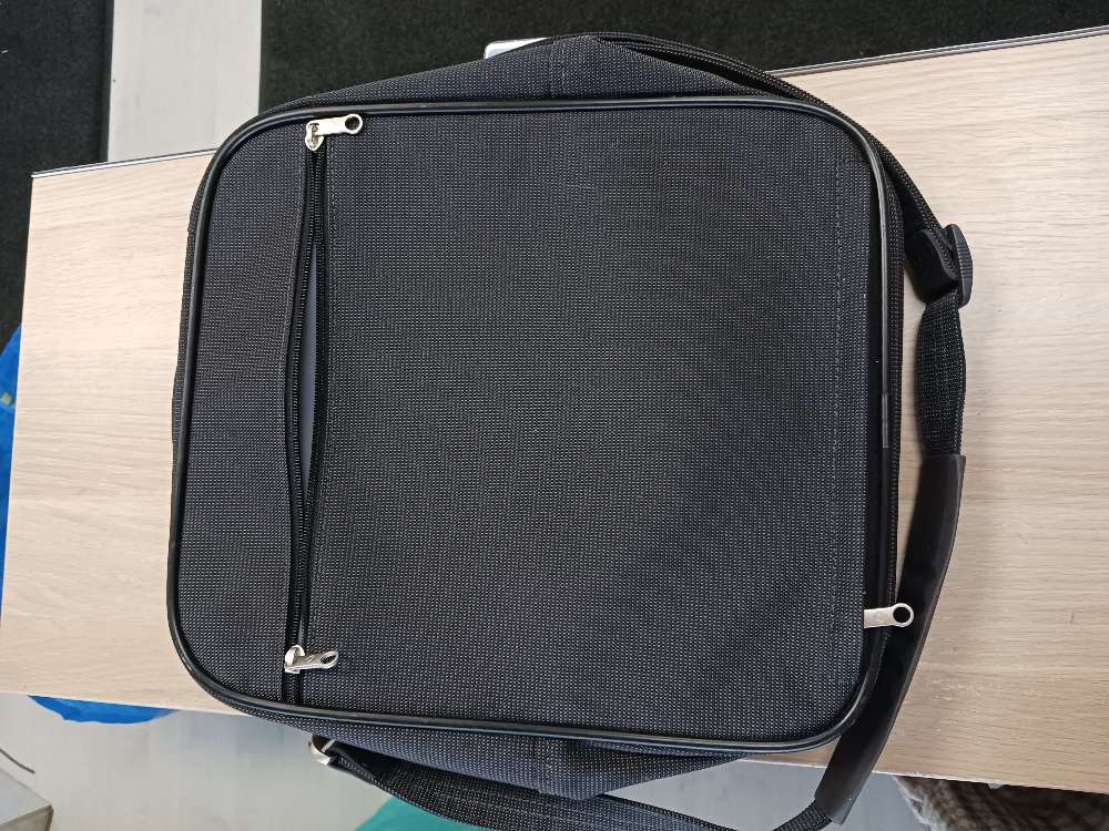 Samsonite harmaa laukku, käyttämätön
