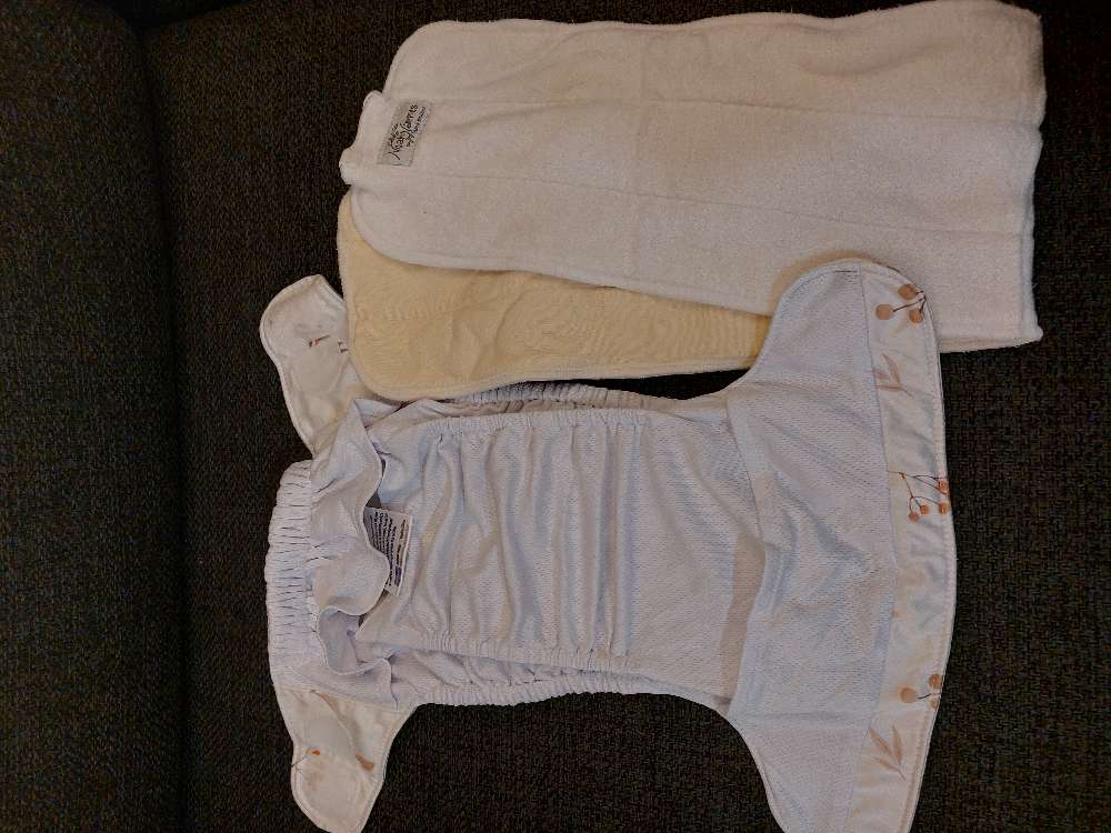 Taubleyja Noah Nappies AI2 + innlegg