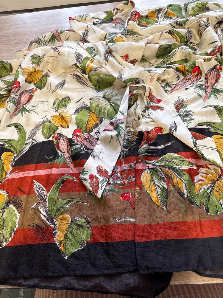 Värikäs mekko L
