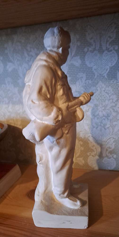 Kipsipatsas, Rajavartija. A ja N Sailo