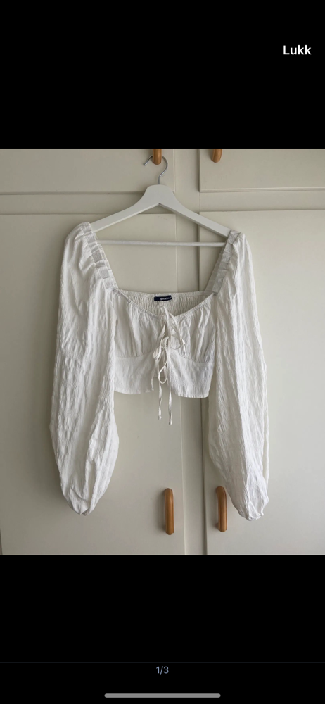Hvit bluse/topp str xs(mye stretch)