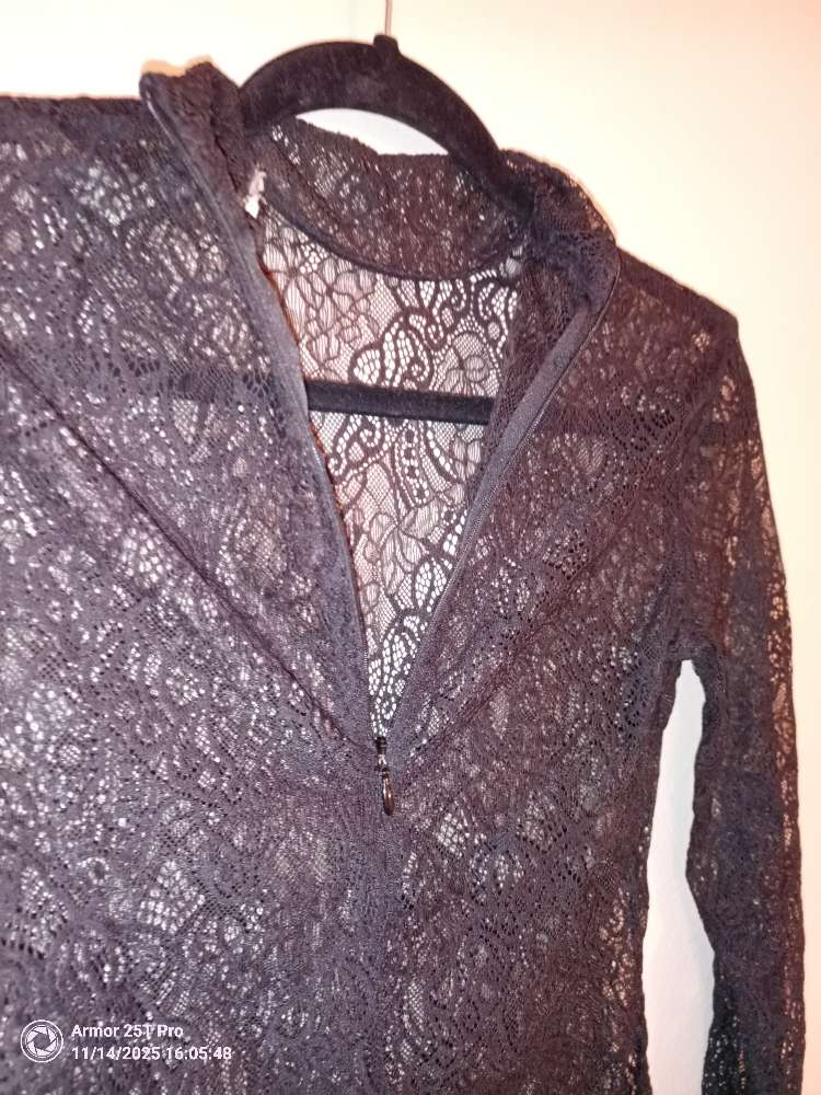 Gegnsæ svört blúndupeysa St S