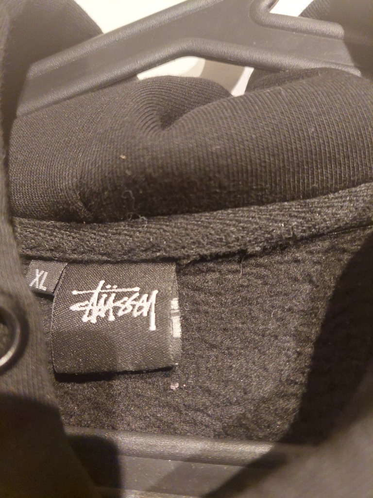 Stussy peysa XL