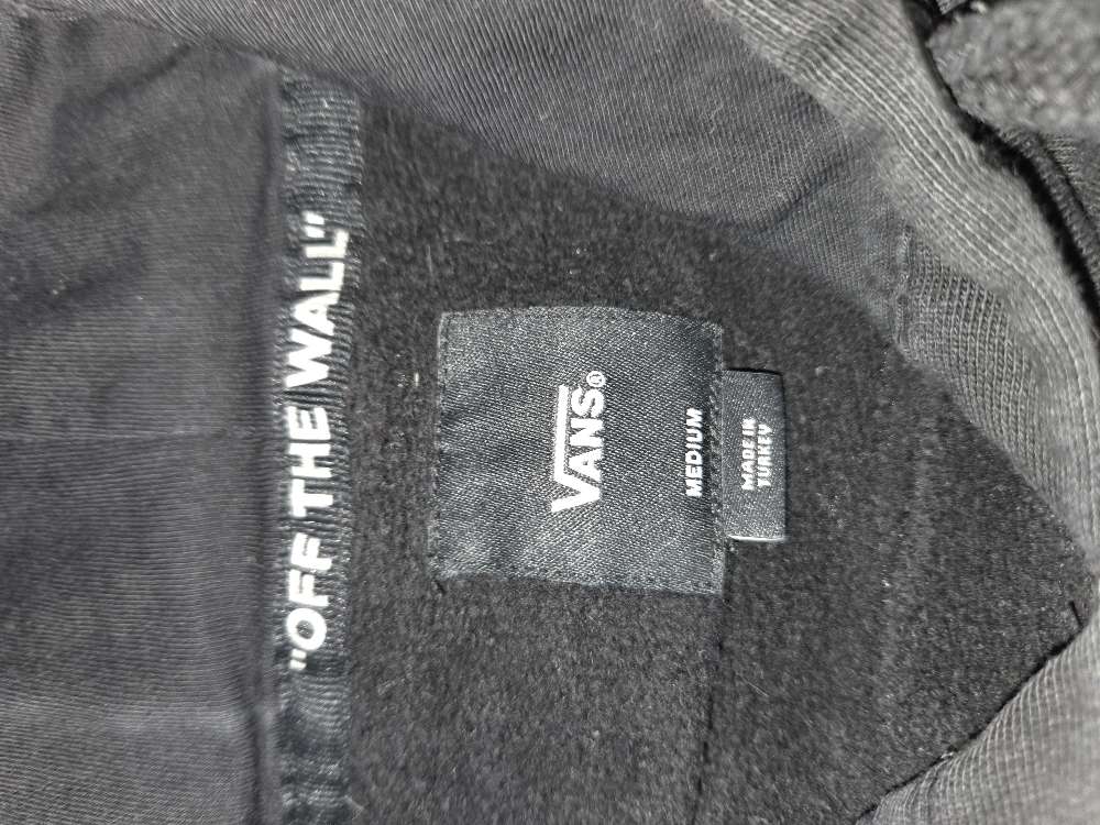 VANS HETTUPEYSA ST.M