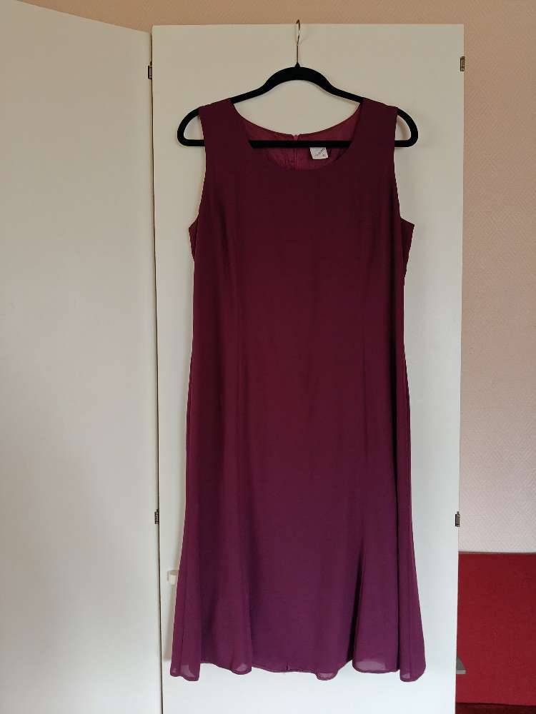 Shenina kotimainen  juhlamekko koko 42