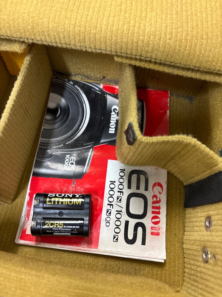 Canon Eos 1000fn, sigma zoom 28-200mm