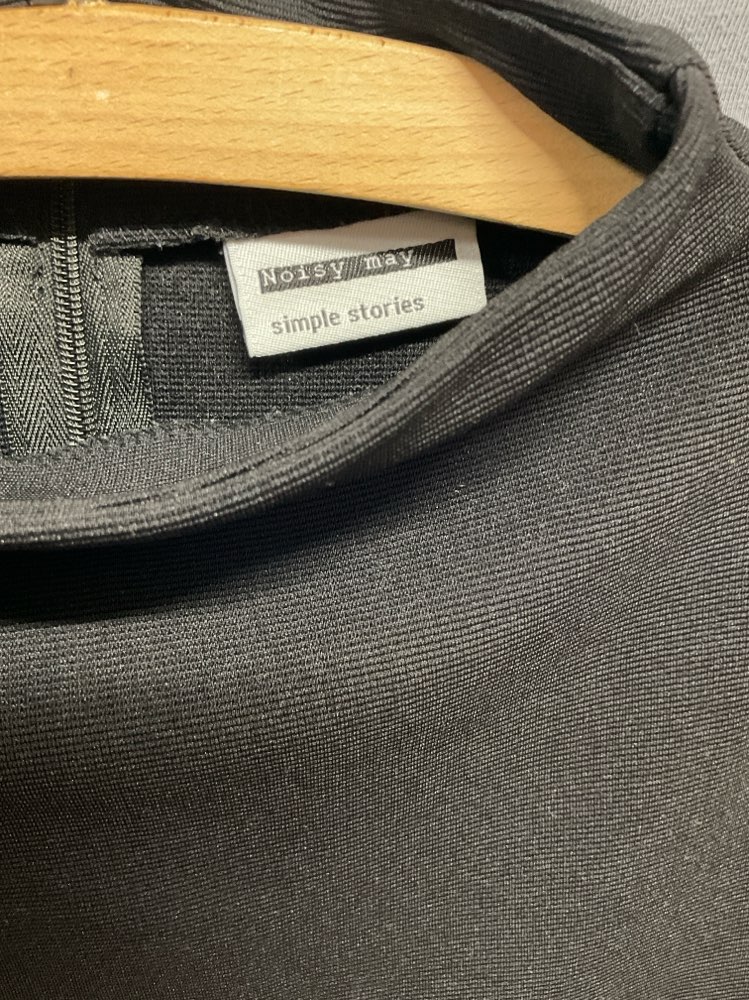 Noisy may kjóll st.L