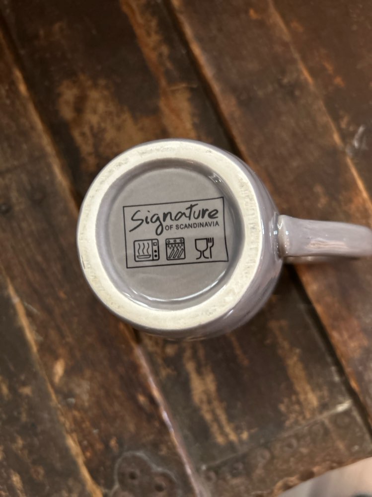 Grått servise i 14 deler