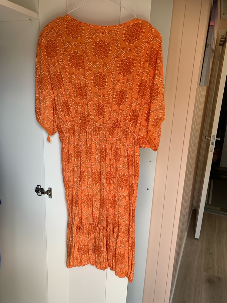 Orange kjole
