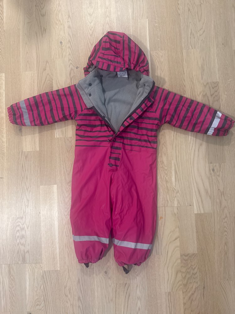 Kids World fòret regndress