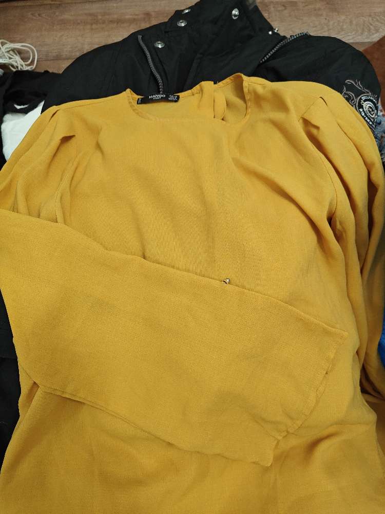 Keltainen paita