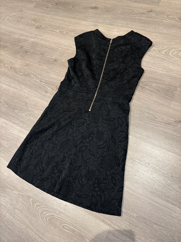 EKLE dress, str 40, som ny