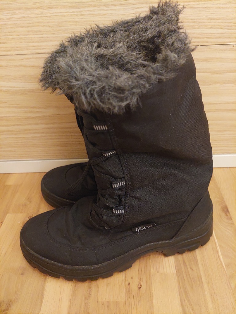 Kuldaskór 39