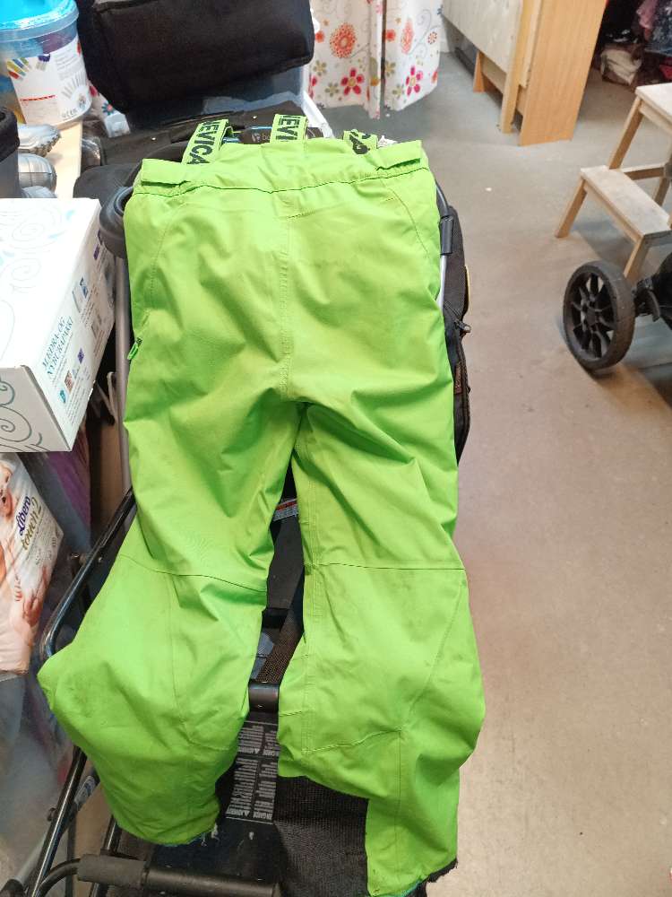 Snjóbuxur St 134-140. Grænar