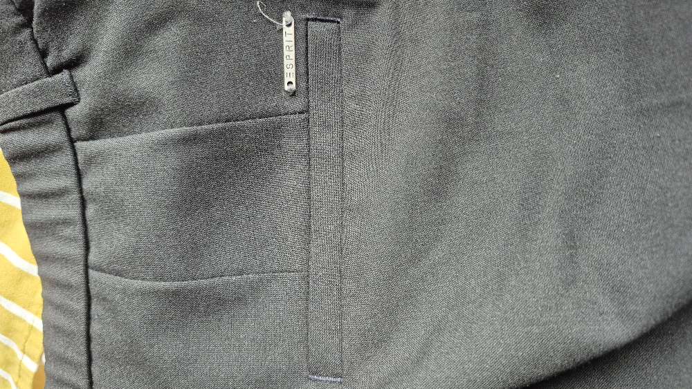 Esprit mustat housut koko 38