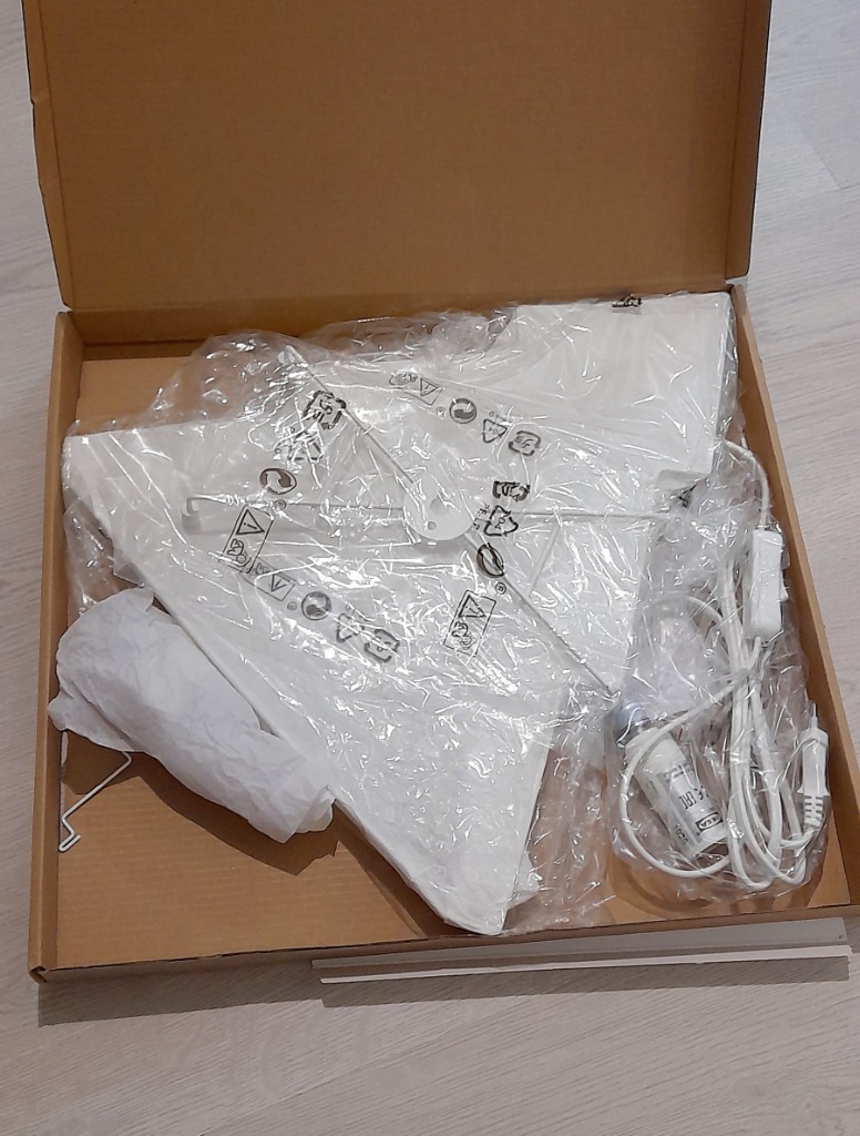 Uusi IKEA Stråla valaisin kuusi 