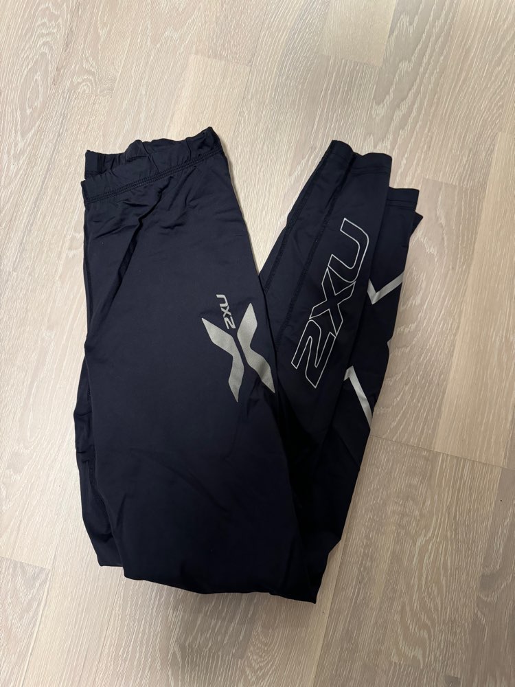 2xu treningsthighs M grå