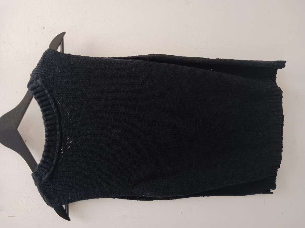 Bonprix musta neuleliivi 40/42