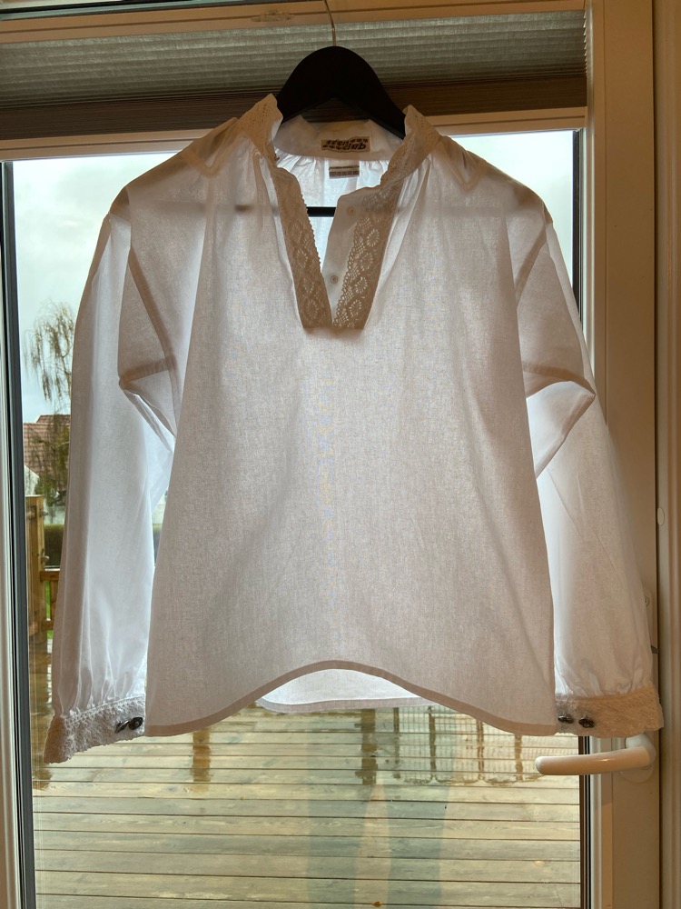 Bunadsskjorte str 164