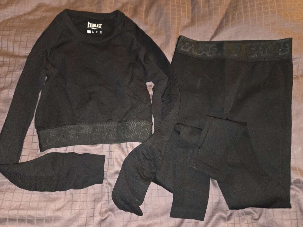 Everlast sett ónotað st. 8 / 36