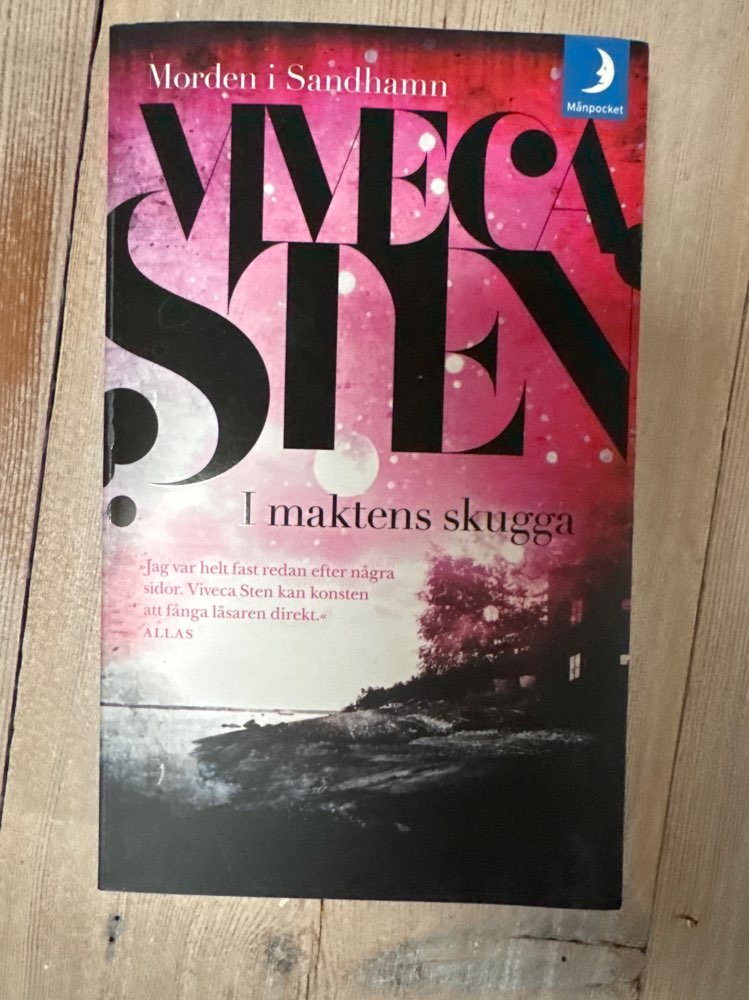 Kirja: I maktens skugga