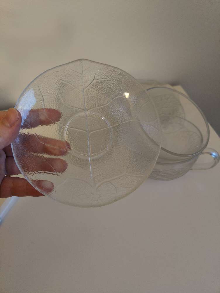 Lasiset teekupit 4kpl + tassit 5kpl