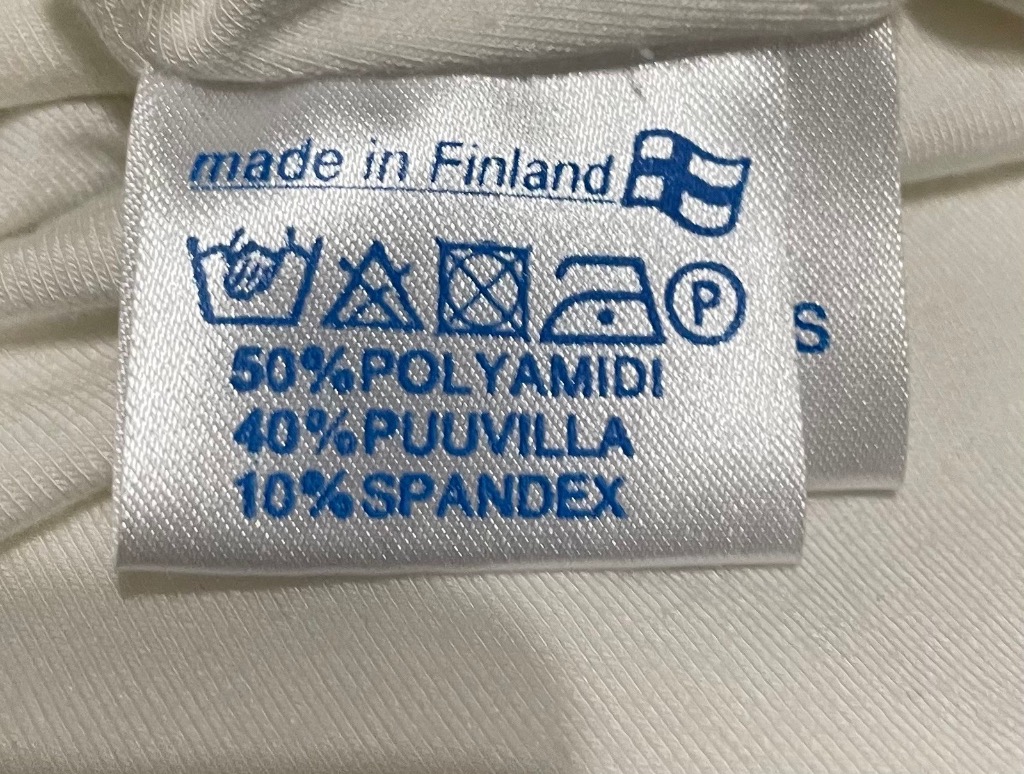 Muotikuun juhlamekko