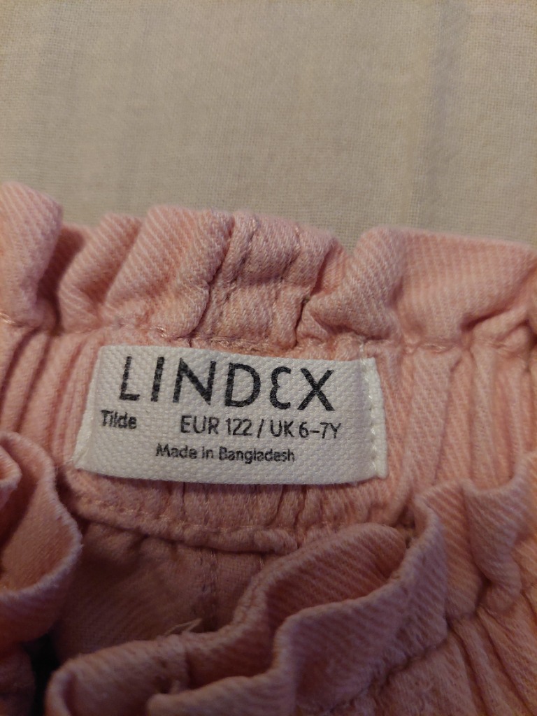 Lindex stuttbuxur 122