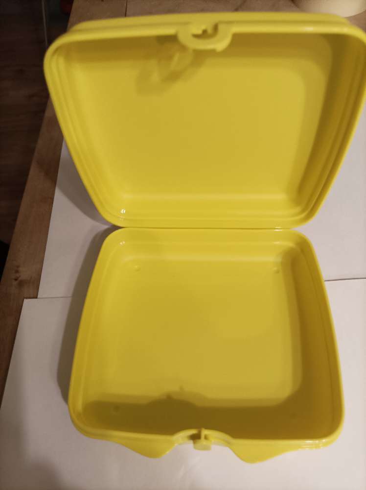 Tupperware eväsrasia keltainen